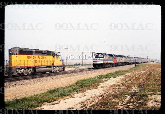 UNION PACIFIC-UPRR. EMD SD40-2 #3719. Verdemont (CA). Original Slide 1981. ATK.