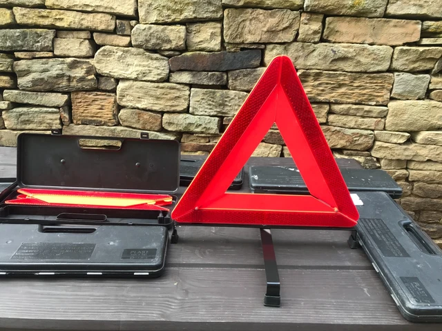Land Rover Red Triangle Problems LAND ROVER DEFENDER Wolf, WMIK, Tithonus Snatch Pinzgauer - CES Warning ...