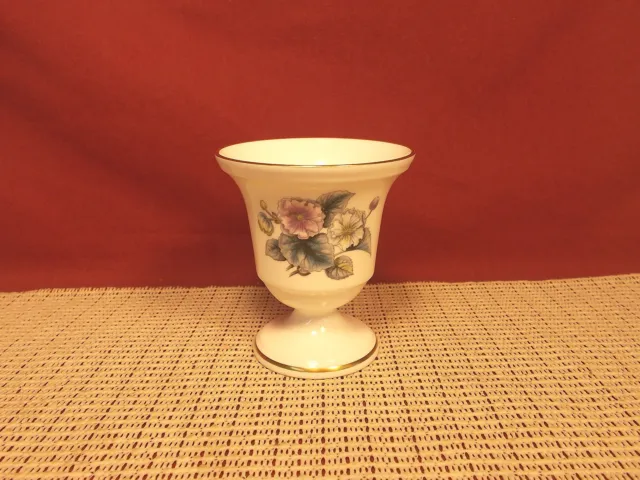 Royal Worcester China Dorcester Pattern Small Urn Vase 3 1/4" NIB