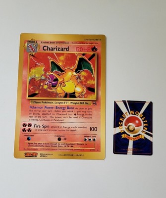 Carte Pokémon Semi Jumbo Special Charizard/Dracaufeu Hors-série