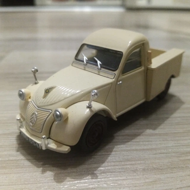 Dinky Toys Citroen 2CV No Solido No Tekno No CIJ No JRD No N 50 Dinky Toys Citroen 2CV No Solido No Tekno No CIJ No JRD No N 50