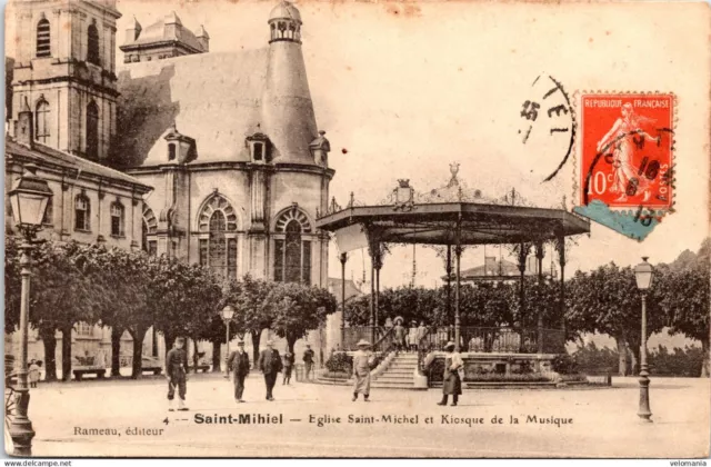 16787 cpa 55 Saint Mihiel - Eglise Saint Michel et Kiosque de la Musique