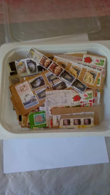 Gros Lot De Timbres Sur Papier Grecs Suisses Italiens Etc