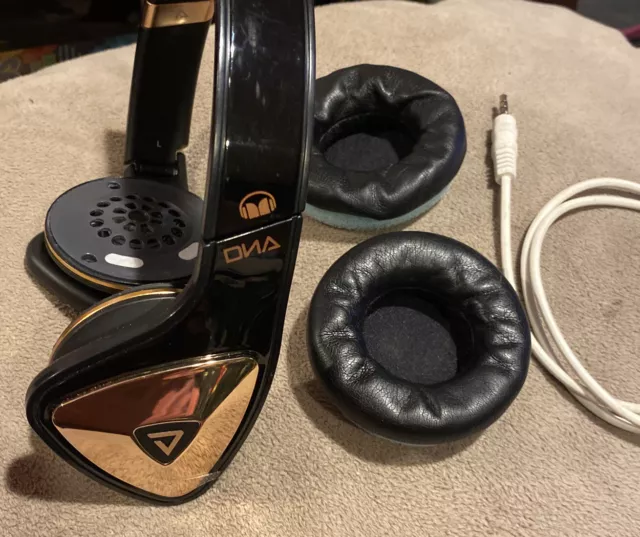 Monster DNA Pro 2.0 Noise Isolating Over-Ear Headphones Rose Gold
