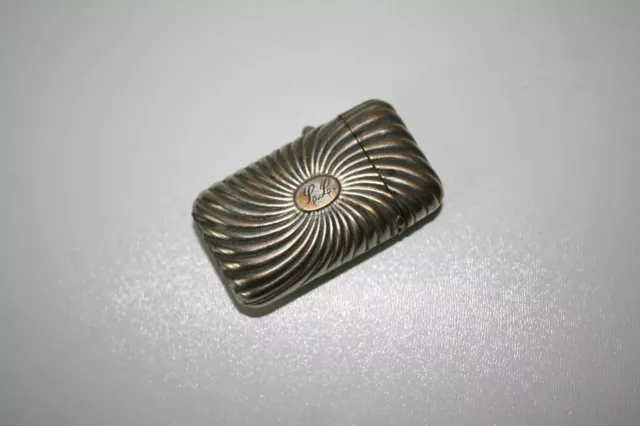 Boîte /étui a pillules XIXe siècle.