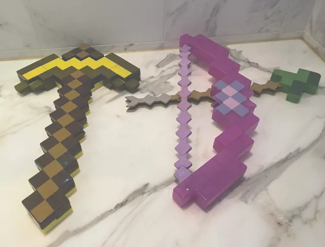 MINECRAFT Bow and Arrow and Pickaxe Mojang cosplay costume excellent condition