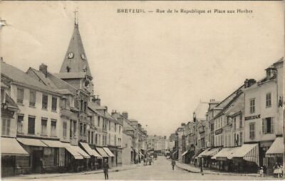CPA Breteuil-rue de la republique et place herb (28853)