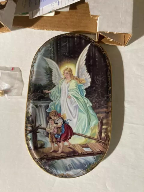 Bradford Exchange 1995 Collector Plate German Angel "Behuteter Heimweg"  & Pin