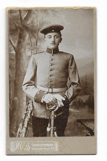 Y21619/ CDV Foto Soldat Militär  Atelier J. Fuchs, Berlin Charlottenburg ca.1900