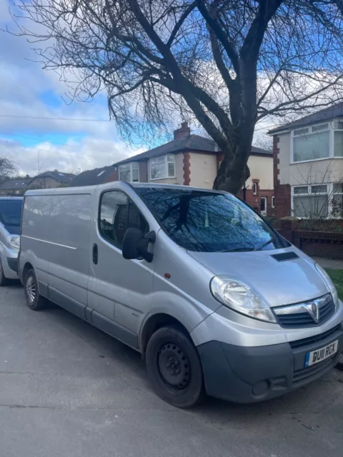 vauxhall vivaro lwb