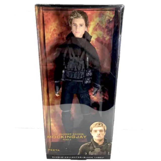 PRÉ-VENDA Boneco Barbie Collector Ken Peeta Hunger Games Mockingjay Part 2  - Mattel