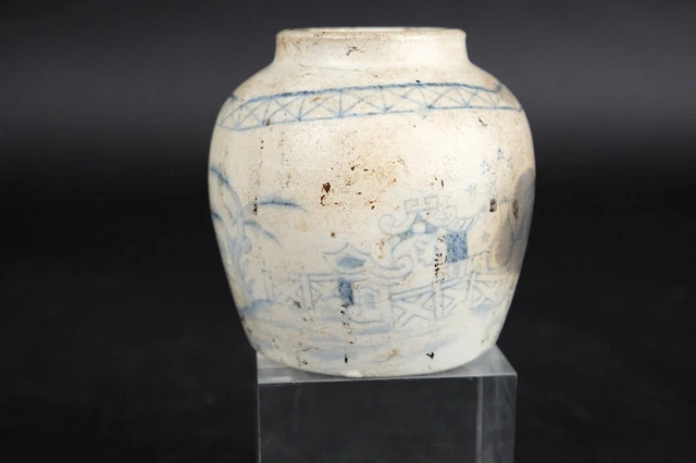 antique German medicine jar, 9cm  17th / 18th century.