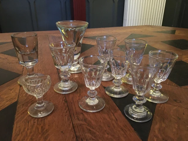LOT DE 5 anciens petits Verres à digestif, Shooter en verre