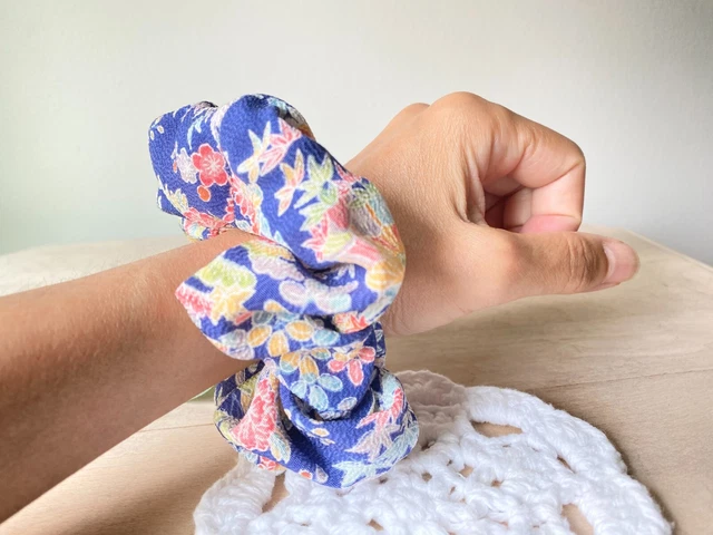 Cute Japanese kimono silk fabric scrunchy wagara floral pattern blue Handmade