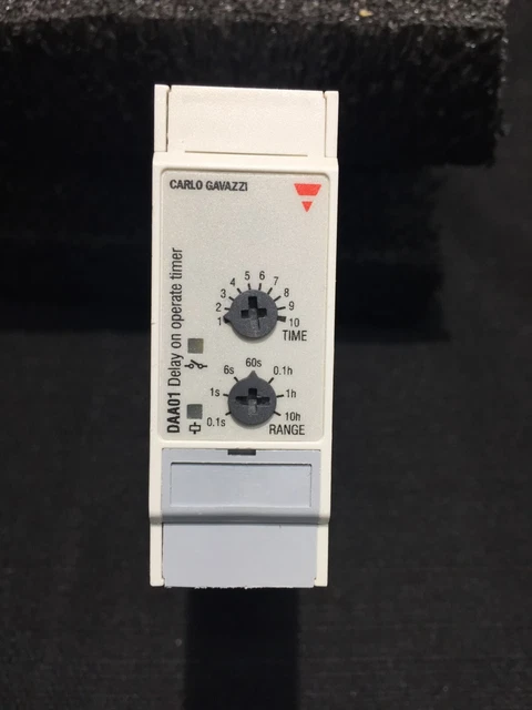 Carlo Gavazzi  Daa01Cm24  Delay On Operate Timer Overvoltage 24-240 Vac 24 Vdc