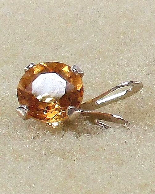 Vintage SOLID 14K GOLD 5mm Genuine CITRINE Solitaire Pendant by CLYDE DUNEIER