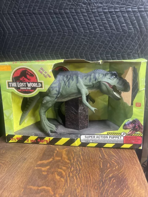 The Lost World Jurassic Park T-Rex Super Action Full Body Puppet  1996 Kenner