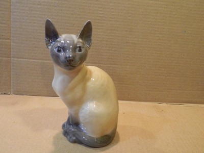 royal copenhagen siamese cat