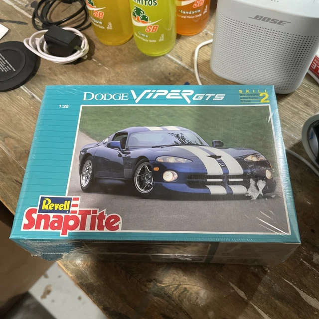 Revell SnapTite Dodge Viper GTS Model Kit 1:25 Skill Level 2 New Sealed Box 6359