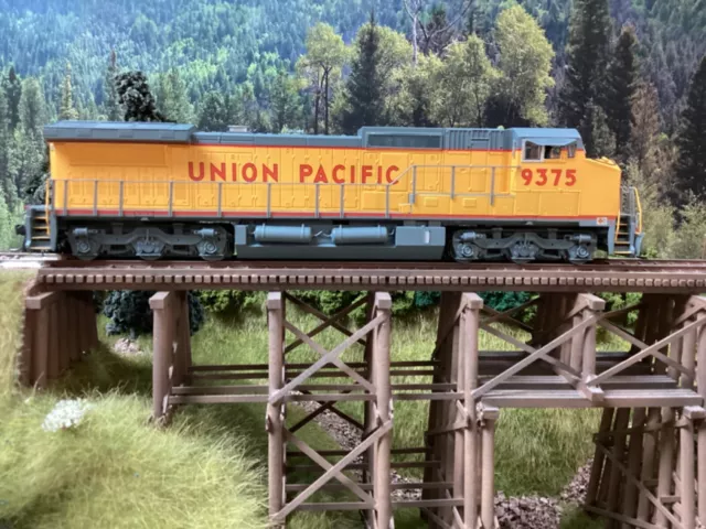 Ho Bachmann - Spectrum - Ge Dash - 8-40W - Union Pacific # 9375
