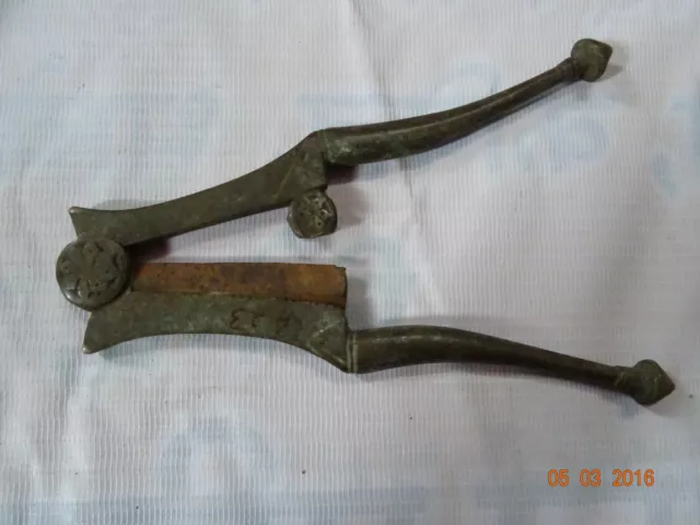 Old Vintage Brass Solid Unique Handcrafted Engraved Betel Nut Cutter Sarota #23