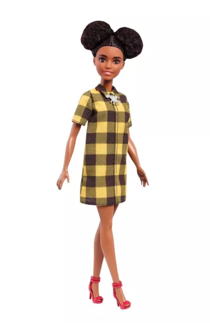NIP 1997 Barbie Fashionistas Doll, Petite w Kitty Ear-Styled Hair 10" Mattel #80