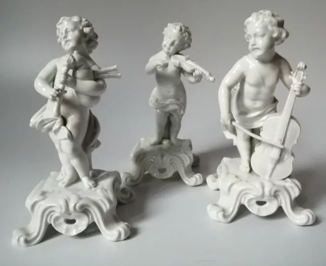 3 Figure Di Putti "Suonatori", Porcellana Tedesca, Marchiate Dresda, Primi'900