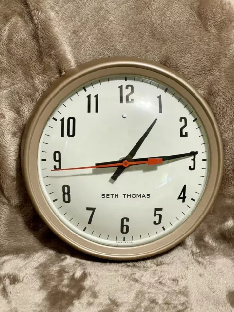 Vintage Seth Thomas 14 " Bubble Face Electric School Wall Clock Gold (Working)