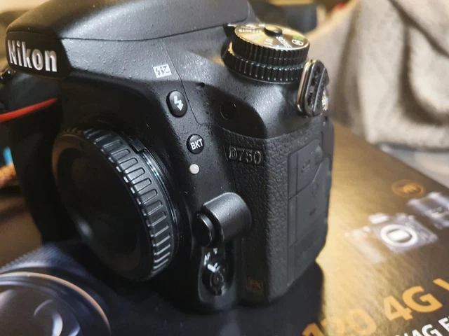 Nikon D750 24,3 Mpix Appareil Photo Reflex Numérique - Noir (Boîtier Nu)
