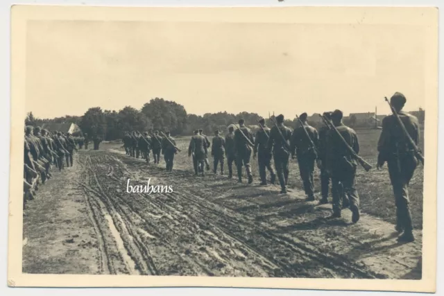 Foto  Soldaten auf den Vormarsch -Wehrmacht  2.WK  (M215)