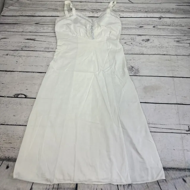 Vintage Philmaid Slip Size 32 100% Nylon  Lace Trim White