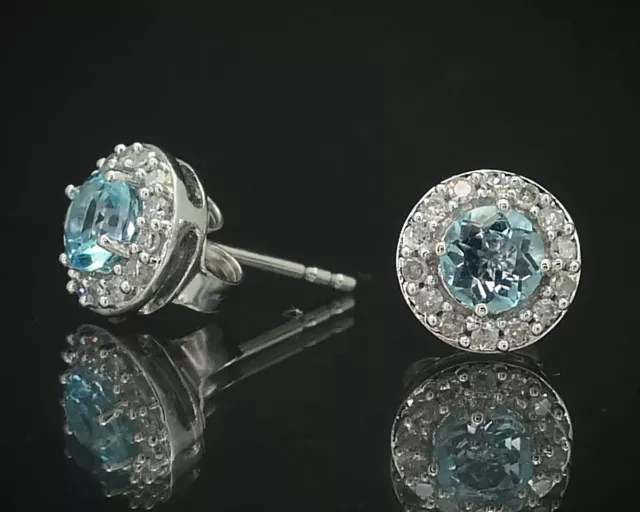 10 Karat Weißgold Natur Blau Topas & Diamant Stecker Halo Ohrringe i15556