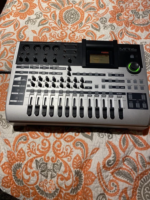 Fostex MR-16HD/CD 16-Track Digital Recorder with Built-In CD-RW and Power Cord