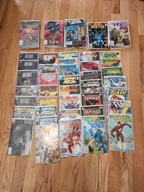 DC Comics Assorted Lot Of 102 Comics. Dark knight, Flash, JSA, Green Latern ....