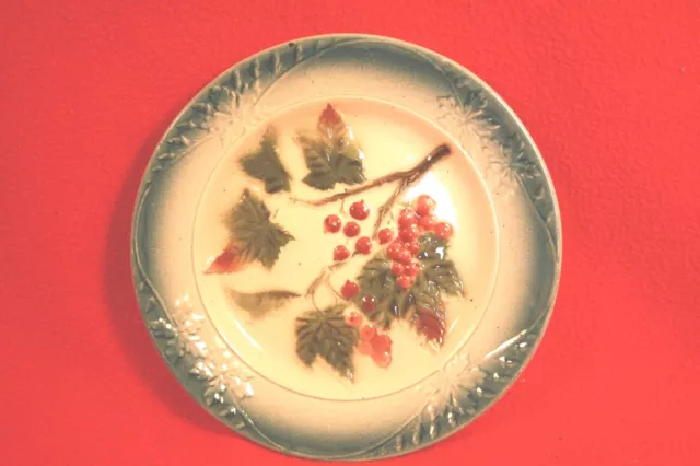 Assiette En Barbotine , Decor Cerise
