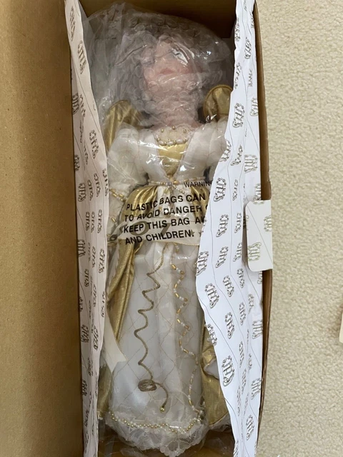 Heritage Signature Collection 2001 Porcelain Angel Doll Jolene Noel #12309. New 4