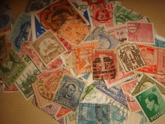 Lot Timbres Du Monde Anciens Neufs Et Obliteres Ref5