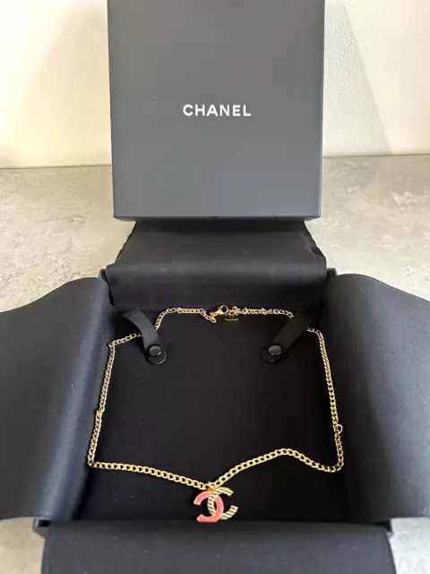 ORIGINAL CHANEL, PINK & Gold CC Logo, Chunky Link Chain Necklace $570.71 -  PicClick