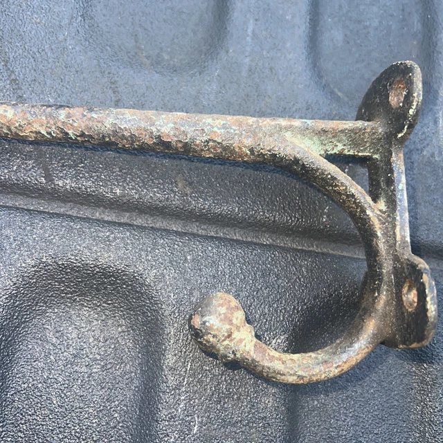 Large vintage cast Wall Hook Coat/Hat Rack, Rustic/Primitive- double hooks 8.5/4 2