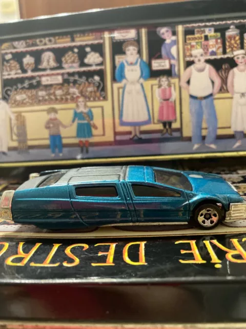 Hot Wheels Sentinel 400 Limo 2001 Mattel Made in Malaysia