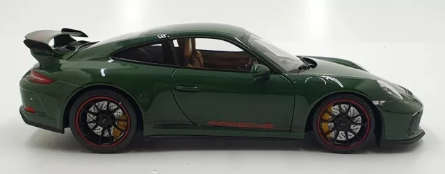 Minichamps 1/18 Scale Diecast 110 067026 - 2018 Porsche 911 GT3 - Dark Green 3