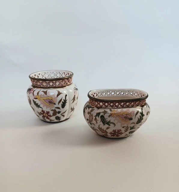 Vase En Faïence Zsolnay De Hongrie - Pièce De Décoration Vintage Et Authentique