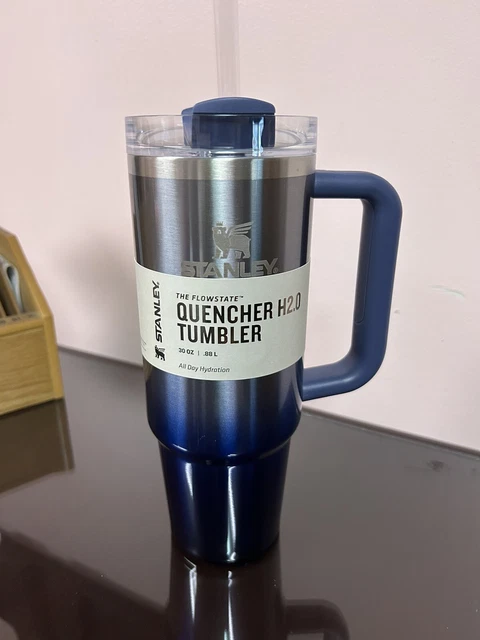 Stanley Tumbler 30oz The Flowstate Quencher H2.0 Blue Gradient NEW