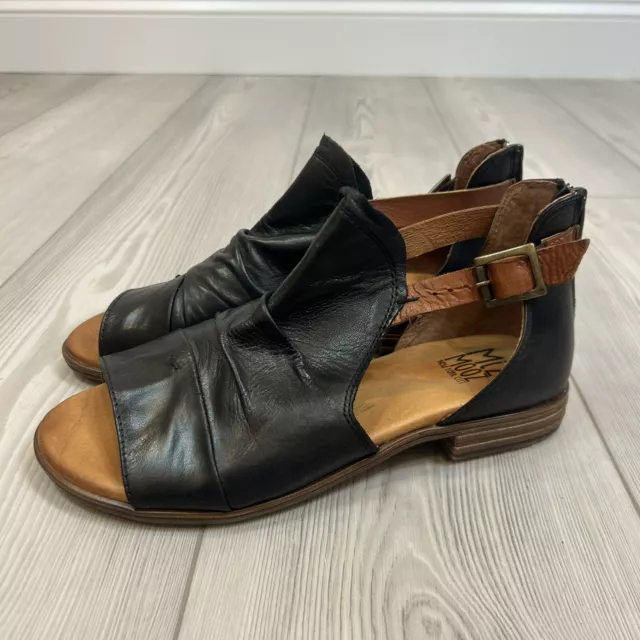 Miz Mooz Dipper Sandals Womens 39 US 8.5-9 Wide Black Leather Boho