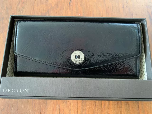 Genuine Oroton Black Patent Leather Melanie Wallet Purse Clutch 12 Cards RRP$195