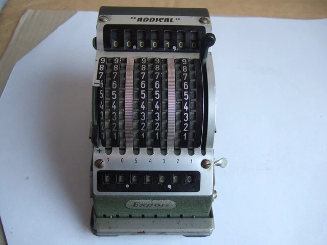 Machine à calculer Numeria Machine à calculer Numeria (4 o