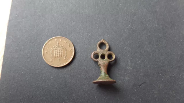 TUDOR seal matrix LIONS head  design - river thames-Metal detecting