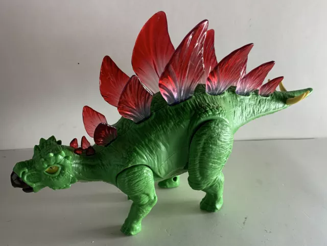 Juguete Zuru Robo Alive Dino Wars Stegosaurus surtido. Movimientos realistas.