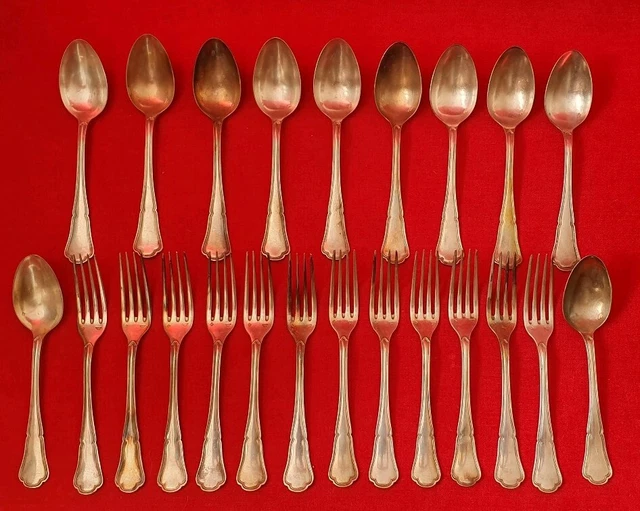 Ménagère de 48 pièces en métal argenté 84 grammes de marque « ORBRILLE