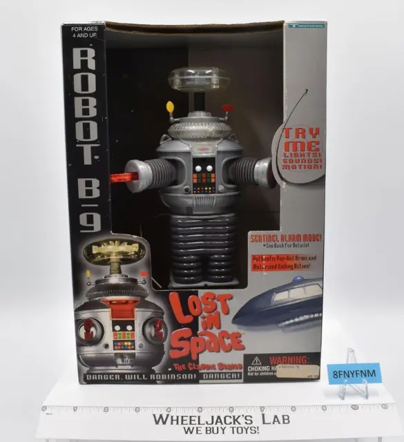 Robot B-9 Lost in Space 1997 Trendmasters Action Figure